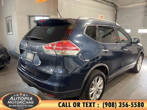 Used 2016 Nissan Rogue SV AWD/4WD image 4