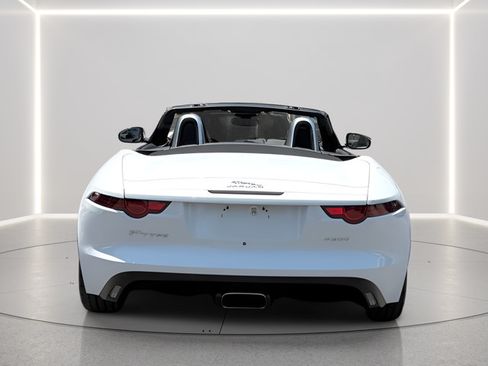 Used 2019 Jaguar F-TYPE Convertible RWD image 4