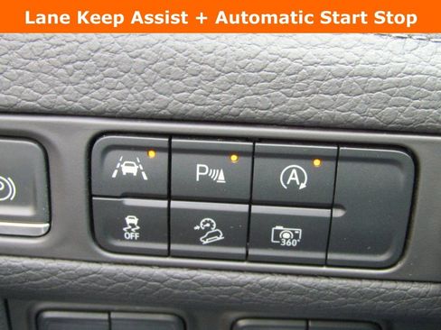 Used 2023 GMC Yukon XL Denali image 15