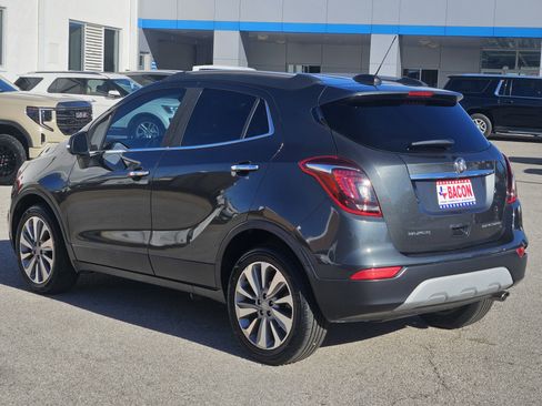 Used 2018 Buick Encore Preferred image 4