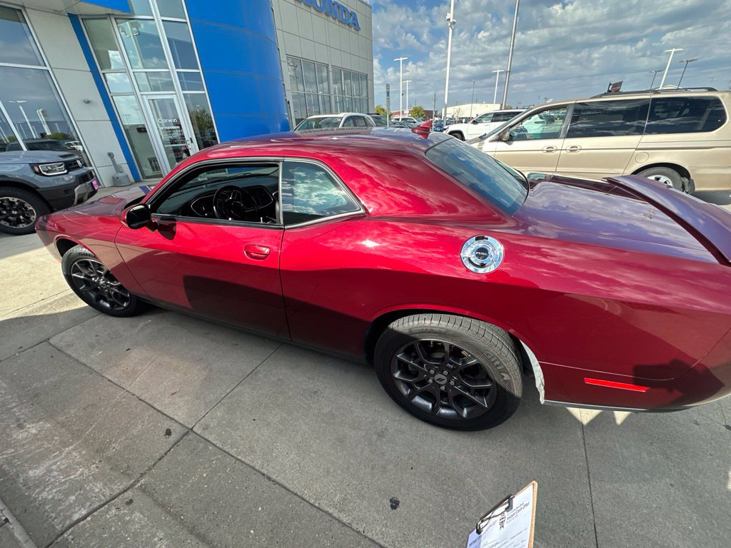Used 2018 Dodge Challenger GT AWD/4WD image 8