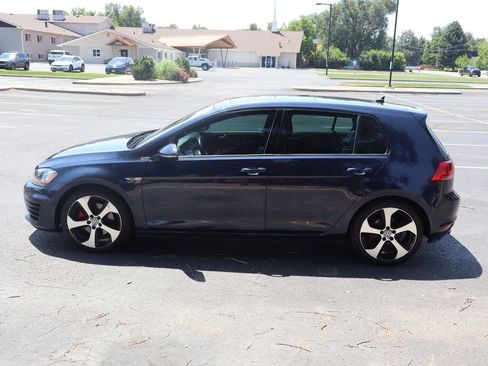 Used 2015 Volkswagen GTI Autobahn w/ Lighting Package (SEL) FWD image 9