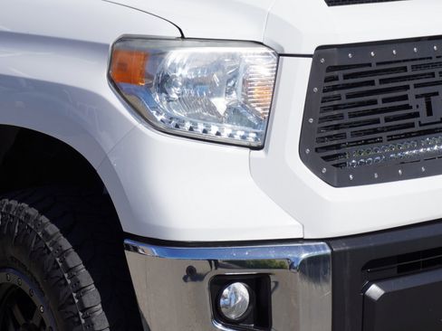 Used 2017 Toyota Tundra Limited image 3