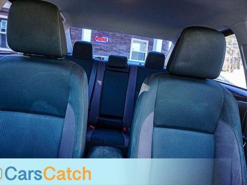 Used 2018 Toyota Corolla LE image 20