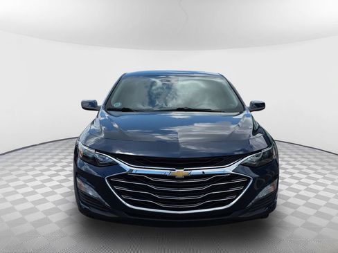 Used 2021 Chevrolet Malibu LT FWD image 3