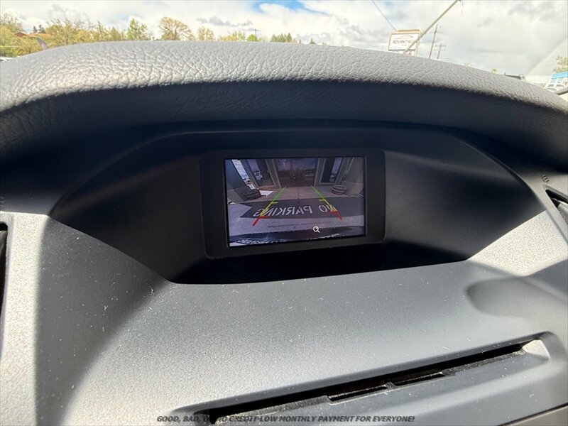 Used 2016 Ford Focus SE w/ SE Sport Package FWD image 12