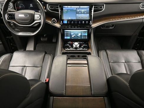 Used 2022 Jeep Grand Wagoneer Series II w/ Premium Group II AWD/4WD image 25