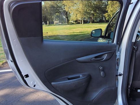 Used 2018 Chevrolet Spark LS image 18