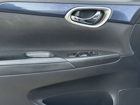 Used 2019 Nissan Sentra SR image 24