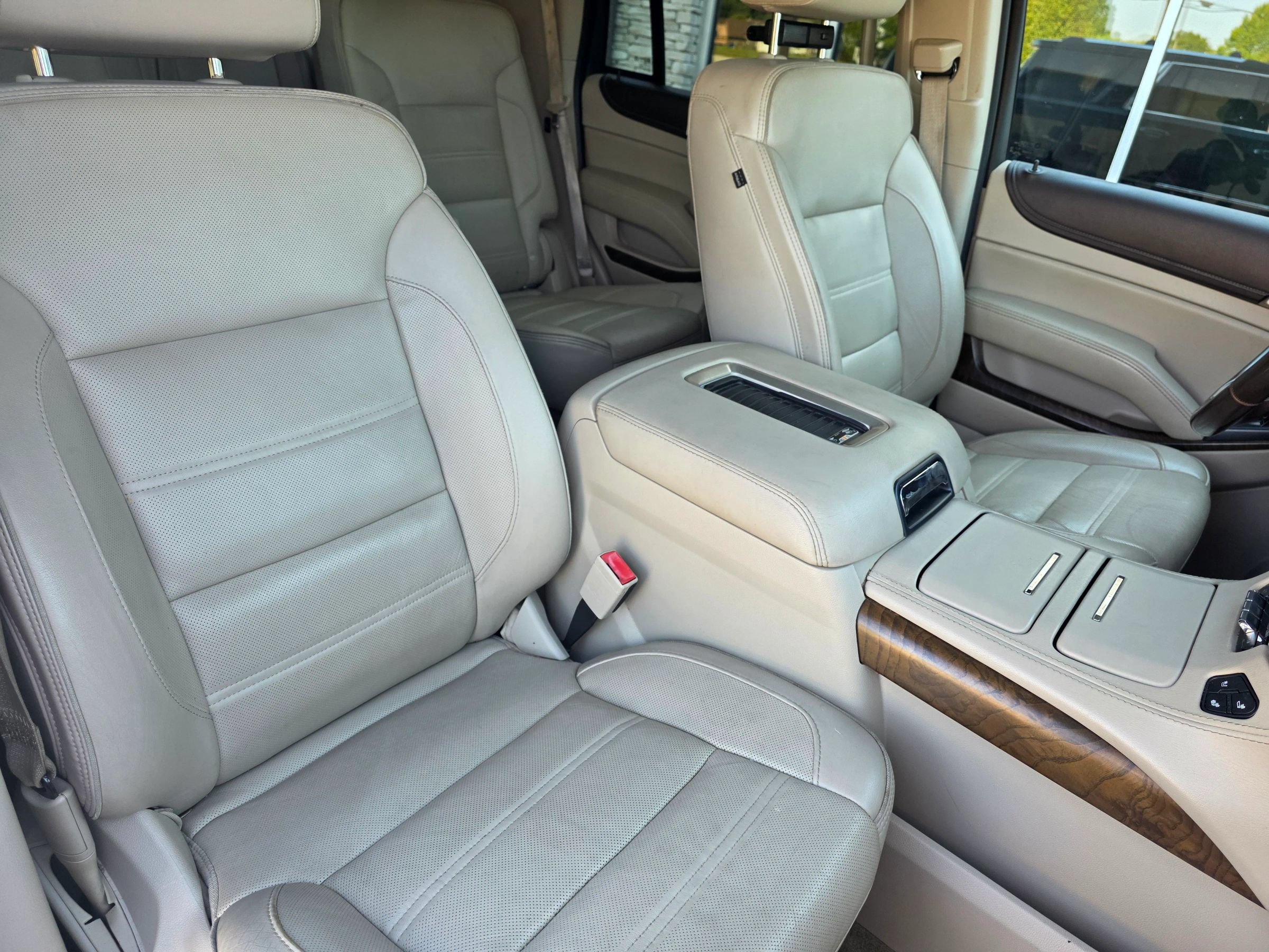 Used 2018 GMC Yukon Denali AWD/4WD image 7
