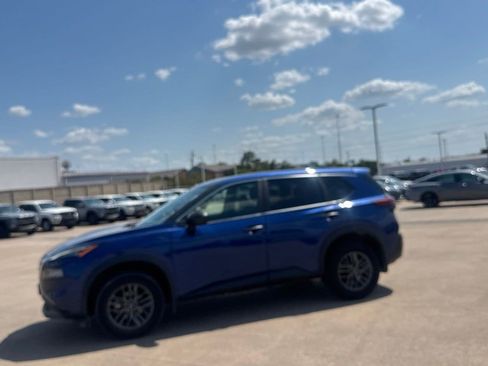 Certified 2023 Nissan Rogue S FWD image 12