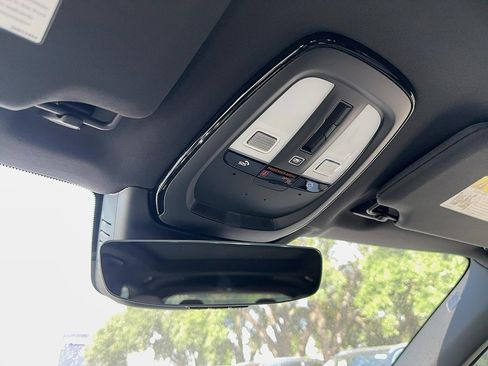 New 2026 Volvo XC90 B5 Plus image 24