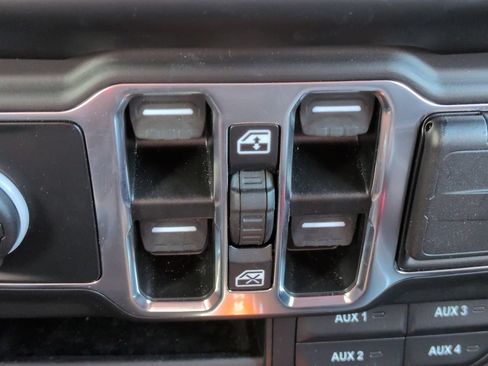 Used 2023 Jeep Wrangler Unlimited Sport w/ Xtreme 35 Tire Package AWD/4WD image 22