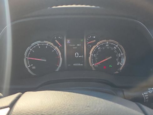 Used 2023 Toyota 4Runner Limited image 19