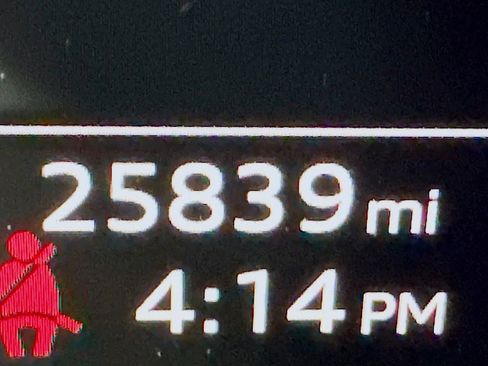 Used 2023 Audi A6 Premium Plus w/ Premium Plus Package image 20