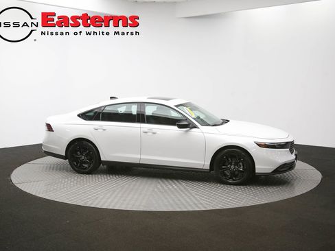 Used 2025 Honda Accord SE image 46