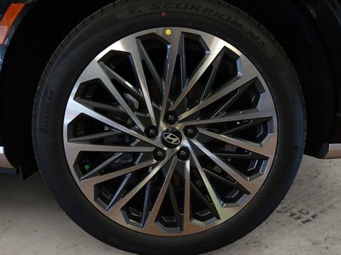 New 2026 Hyundai Palisade Calligraphy FWD image 14