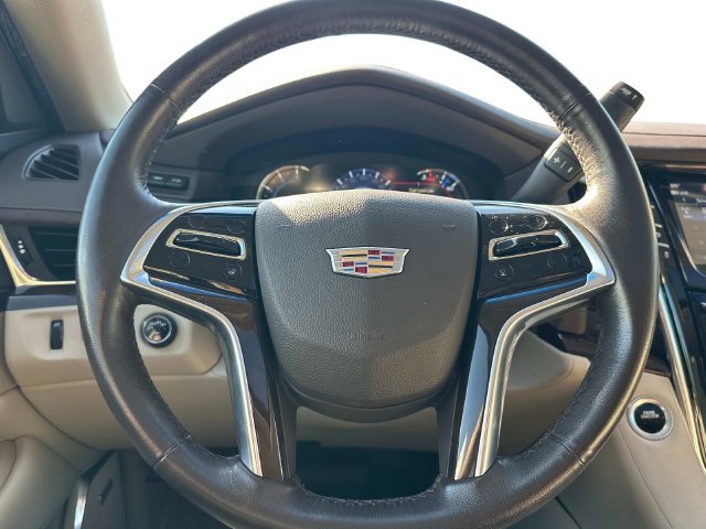 Used 2017 Cadillac Escalade ESV Luxury AWD/4WD image 20
