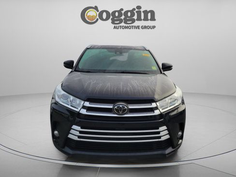 Used 2019 Toyota Highlander XLE image 7