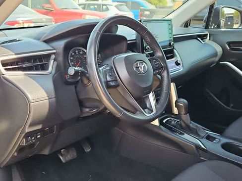 Used 2022 Toyota Corolla Cross LE FWD image 10