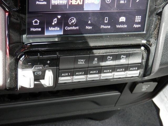 New 2026 RAM 2500 Tradesman AWD/4WD image 26