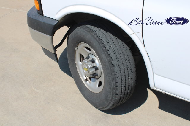 Used 2025 Chevrolet Express 3500 LT w/ LT Preferred Equipment Group RWD image 9
