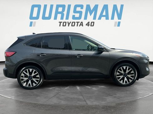 Used 2020 Ford Escape SE Sport image 8