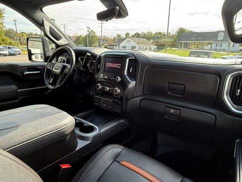 Used 2023 GMC Sierra 2500 AT4 w/ AT4 Preferred Package image 24