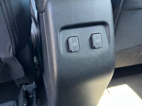 Used 2023 Nissan Kicks SV FWD image 16