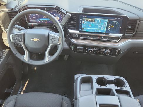 Used 2025 Chevrolet Silverado 1500 LT RWD image 27