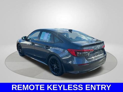 Used 2023 Honda Civic Sport image 7