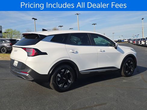 New 2026 Kia Sportage LX FWD image 3