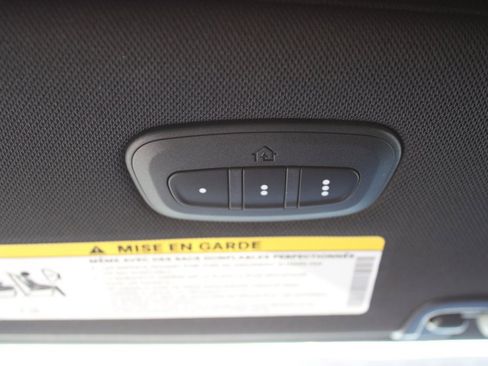 New 2026 Chrysler Pacifica Select image 22