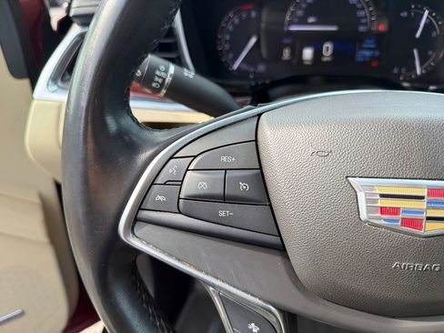 Used 2017 Cadillac XT5 Luxury w/ Driver Awareness Package image 32