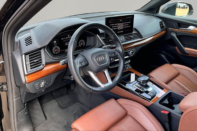 Used 2023 Audi Q5 2.0T Premium Plus w/ Premium Plus Package AWD/4WD image 13