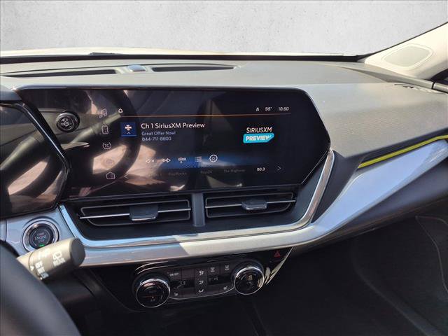Used 2025 Chevrolet Trax LT w/ Driver Confidence Package FWD image 13