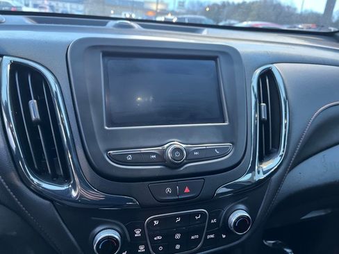 Used 2024 Chevrolet Equinox RS image 33