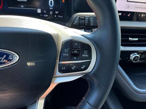 Certified 2025 Ford Explorer Active RWD image 18