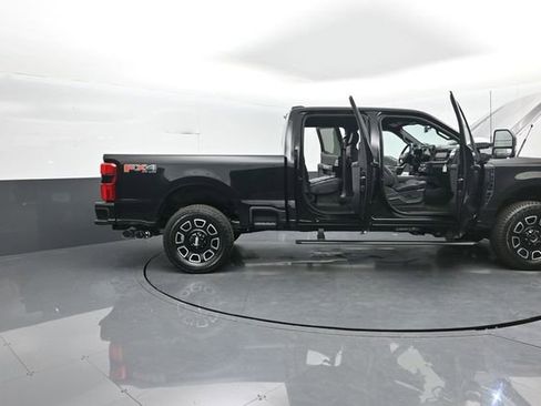 New 2026 Ford F350 Platinum w/ FX4 Off-Road Package image 41