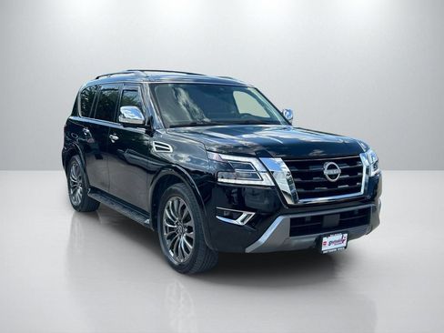 Used 2024 Nissan Armada Platinum w/ Cargo Package AWD/4WD image 3