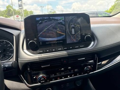 Used 2022 Nissan Rogue SL w/ SL Premium Package AWD/4WD image 16