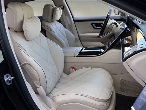 Used 2024 Mercedes-Benz Maybach S 680 4MATIC image 22