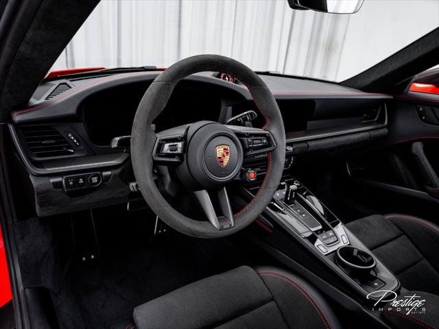 Used 2026 Porsche 911 Carrera 4 GTS AWD/4WD image 32