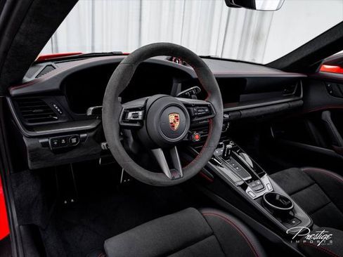 Used 2026 Porsche 911 Carrera 4 GTS AWD/4WD image 32