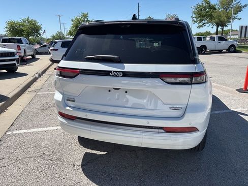 New 2026 Jeep Grand Cherokee Summit AWD/4WD image 25