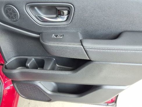 Certified 2025 Honda Pilot EX-L image 38