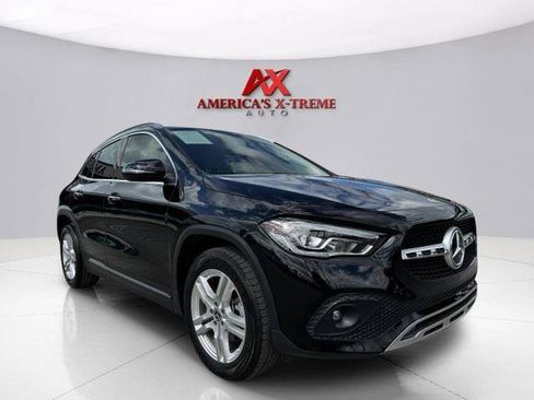 Used 2021 Mercedes-Benz GLA 250 4MATIC w/ Premium Package image 8