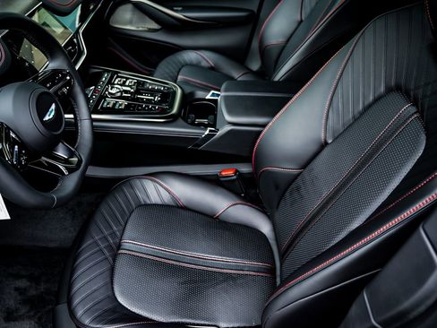 New 2025 Aston Martin DBX 707 AWD/4WD image 14