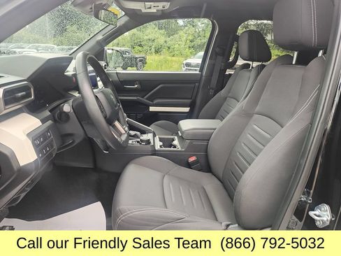 Certified 2024 Toyota Tacoma TRD Off-Road AWD/4WD image 11