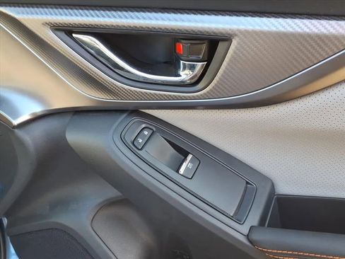 Used 2023 Subaru Crosstrek 2.5i Limited image 12